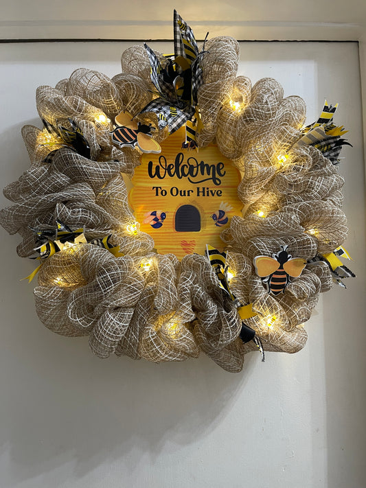 Bee Lighted Wreath